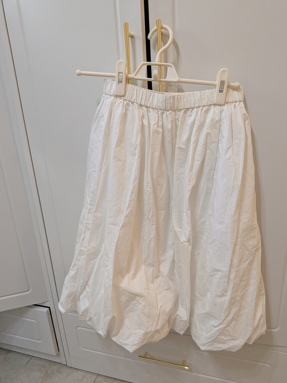 Aritzia White Bubble-Hem A-Line Skirt
